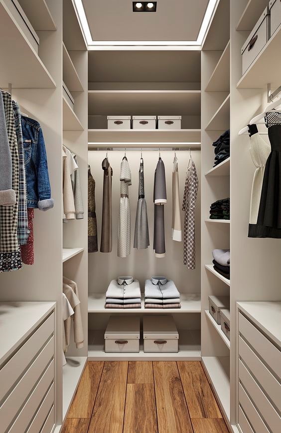 Built in wardrobe with shelves