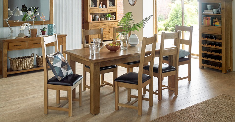 Choosing a dining table for your elderly parents
