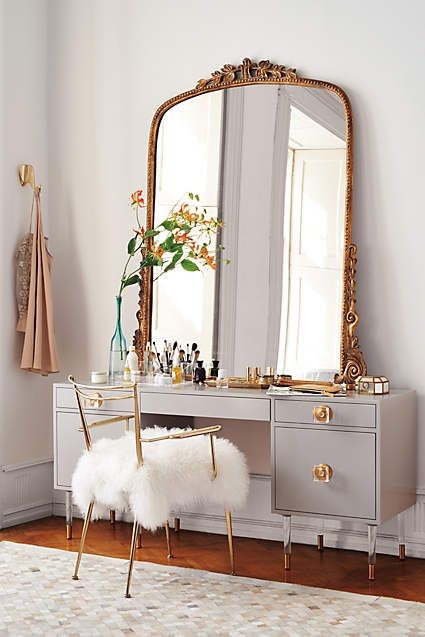 Grey Dressing Table With Free Standing Mirror